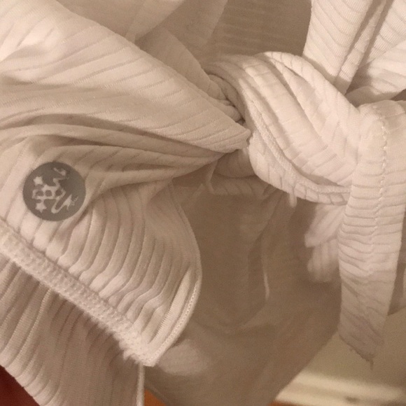 Tie back workout tank, open back tank, open back workout tank - Picture 3 of 8